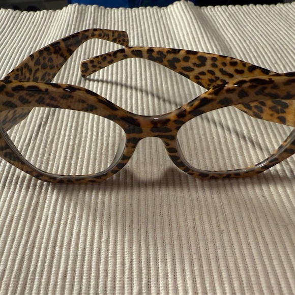 Leopard Print Oversized Glasses - Picture 4 of 6